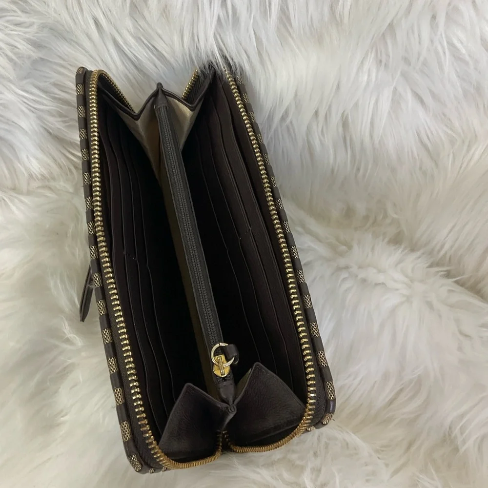 Elliott Lucca Brown Pebbled 100% Cow Leather Channeling Zipper Wristlet Wallet